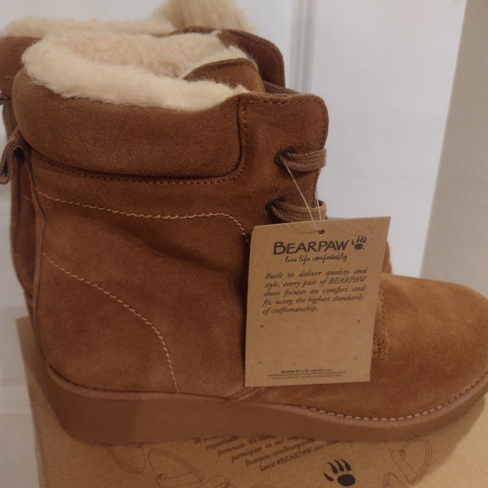 Bearpaw shearling lined boots genuine leather new in box size 10
